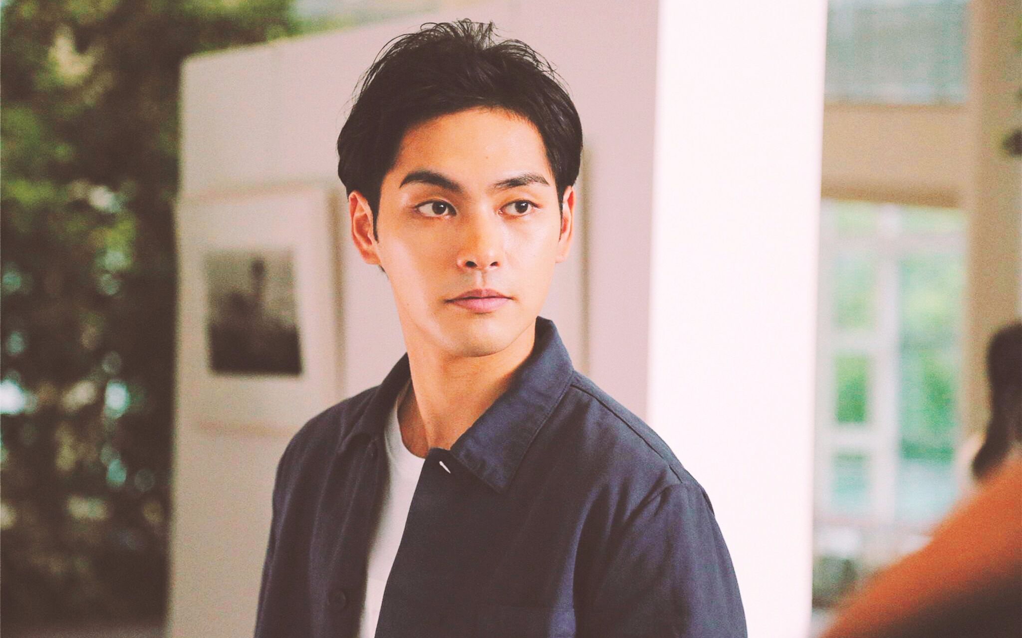 14岁打败梁朝伟夺戛纳影帝,却被嘲票房毒药,曾自杀今事业回春