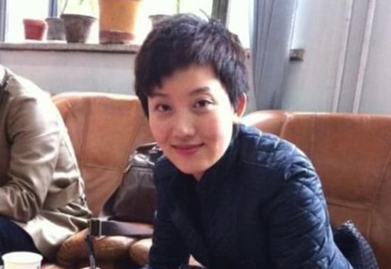 央视著名主持人郑天亮,隐婚15年