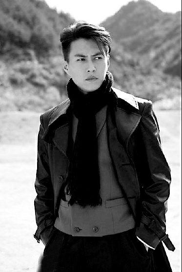 《上海滩》:靳东饰演许文强,气场颜值及形神皆有,成败只在细节