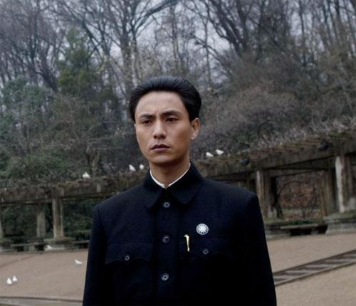 花花公子孔令侃竟要娶舅舅的小姨妹为妻是伤害蒋经国最深的人