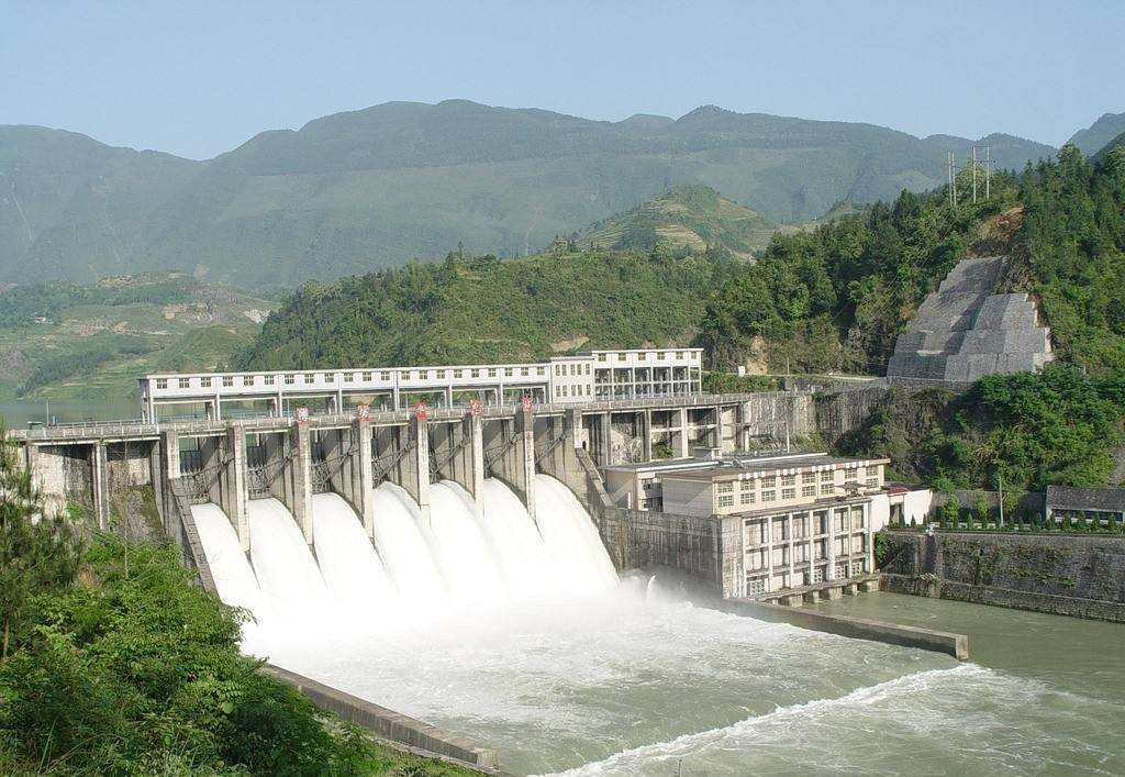 这个全球"最大"水电站:70年耗1800亿,又一个三峡?