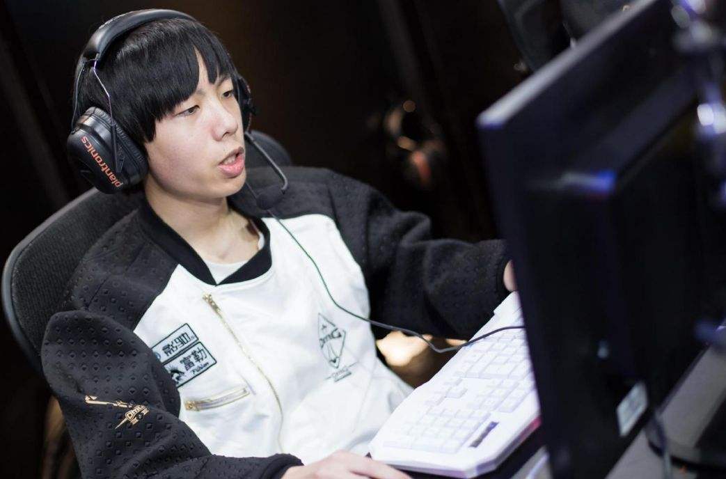 说这一年恐怕有点难熬,近日有网友爆料斗鱼直播平台变更了对于曹海(id