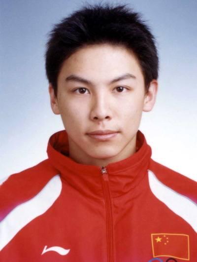 乒坛中的杀神曾下乡养猪后夺奥运金牌婚前生子退役做服装品牌