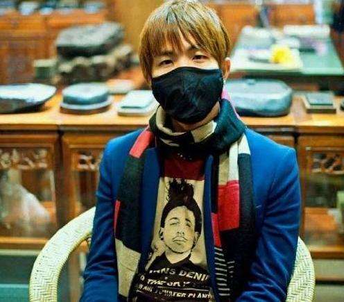 全民已卖身帝师抛弃小智他台开启直播间千斤兄弟情不敌二两金