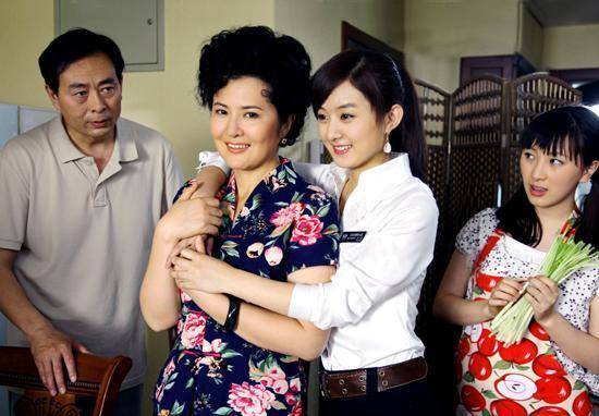 赵丽颖自曝见父母时,冯绍峰提了一百万现金放在妈妈面前!