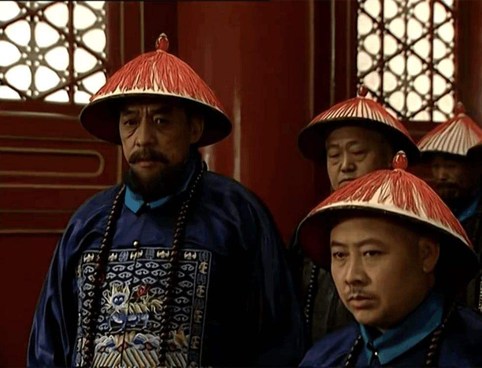 三朝重臣张廷玉,得康熙宠爱雍正封太庙,为何单单乾隆看不上他