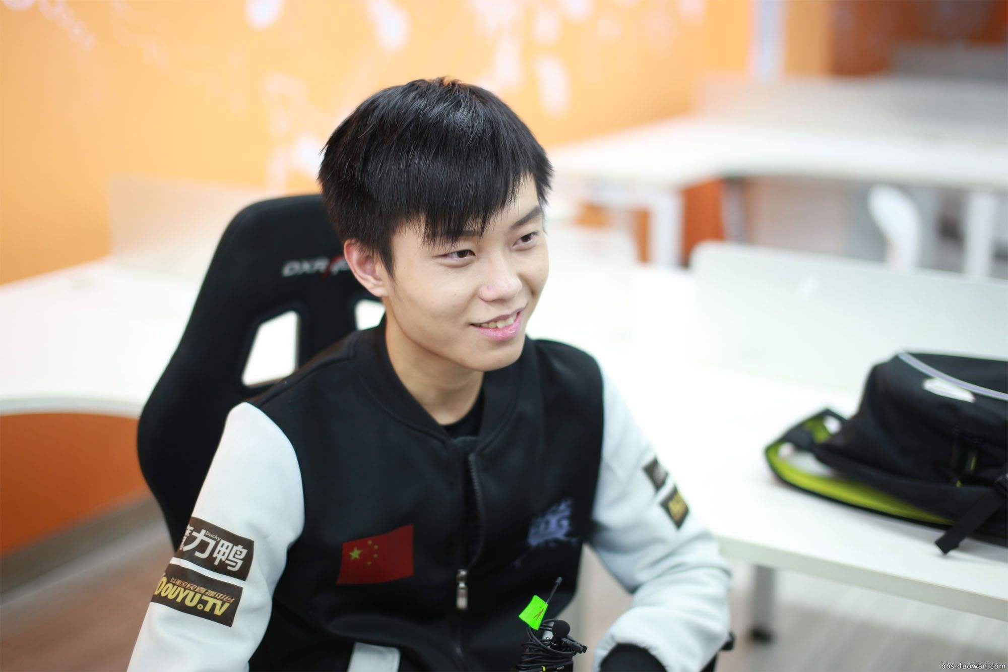 rng姿态003号宣布退役,但你知道职业选手前十都是谁吗?