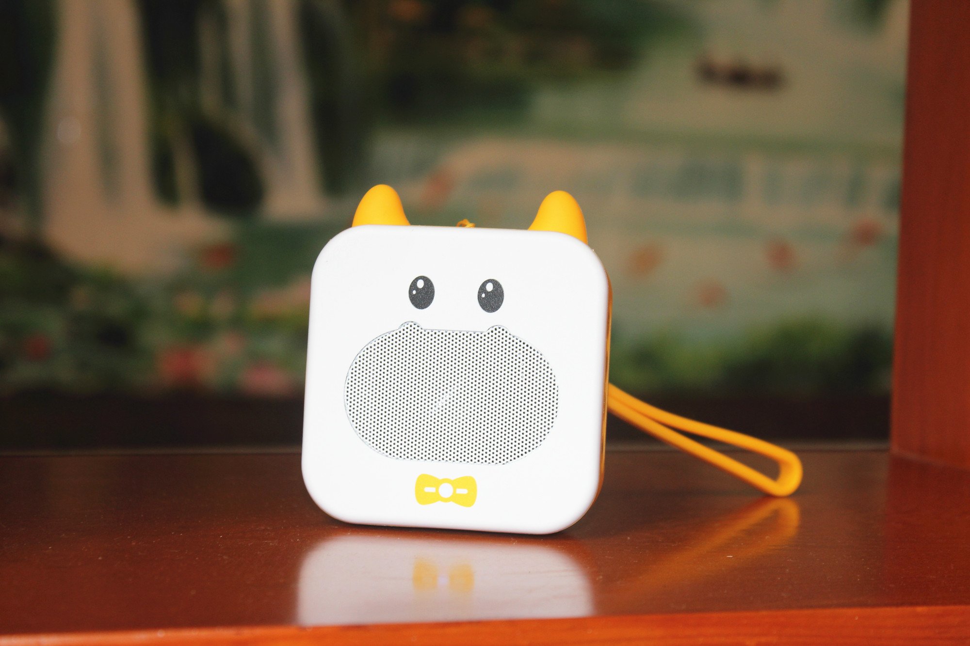 牛听听小水牛熏教机上手实测__财经头条