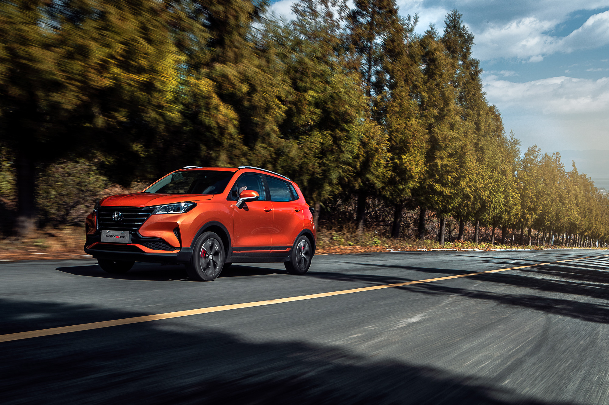 长安汽车全新cs15,八万元内最让人心动的小型suv | 侃车·新车