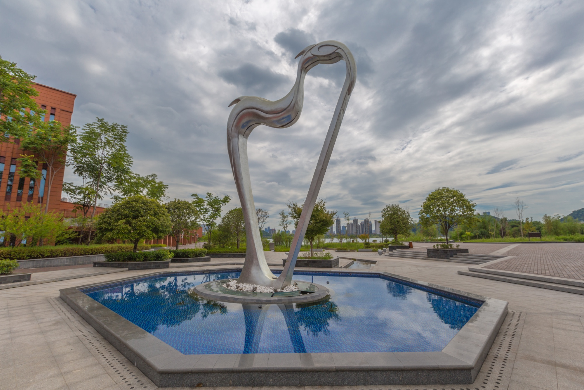 西湖文化园,我猜你一定认为它在杭州,那你就错了