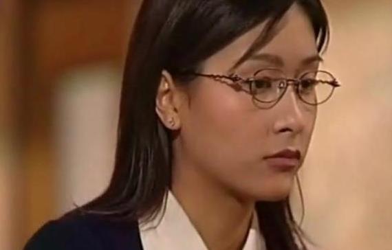 最后,王珍珍被堂本静所伤,况天佑想咬她,但她却说:"不爱我,就别咬我"