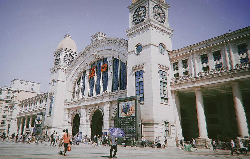 名加"东西南北",而是划分为了"武昌站","武汉站","汉阳站"和"武汉站"