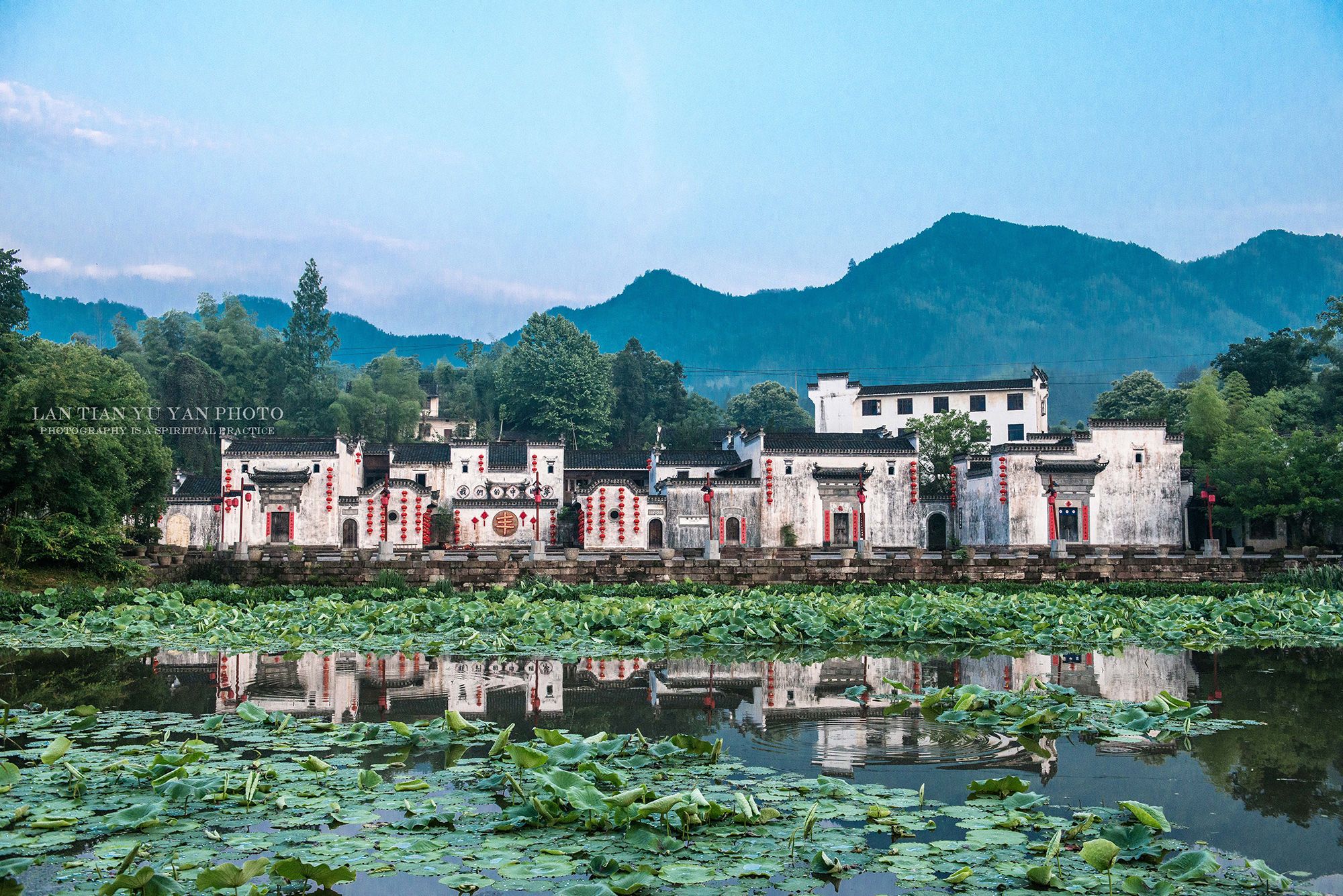 《爸爸》拍摄地呈坎八卦村虽然很牛,但不该要收那么贵的门票