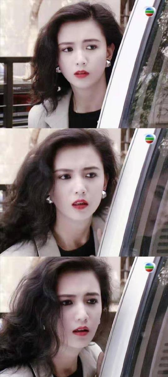 她是梁朝伟的初恋女友,香港老牌女神之一,如今美貌依旧