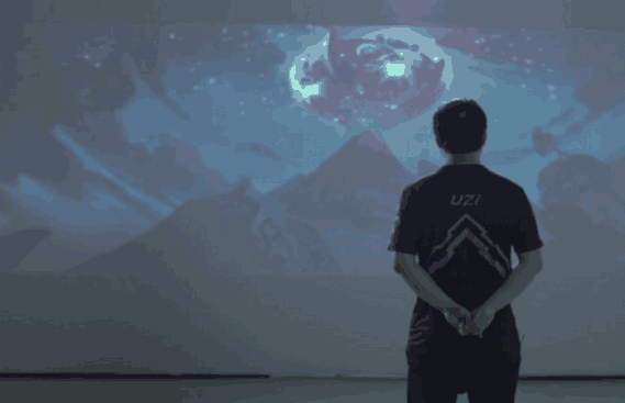 如果rng夺冠, 那么这个背影注定会成为经典