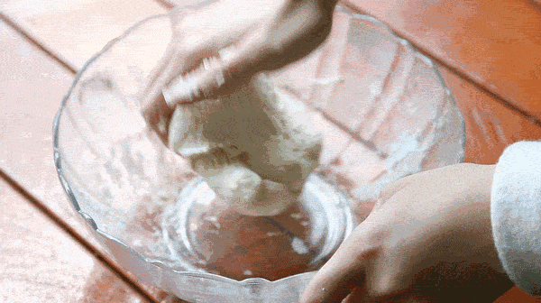 为什么你做面包总是失败那是因为你揉面团不会这4个技巧