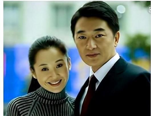 他们在戏中多次扮演夫妻因戏生情,今已结婚13年,家庭幸福和睦