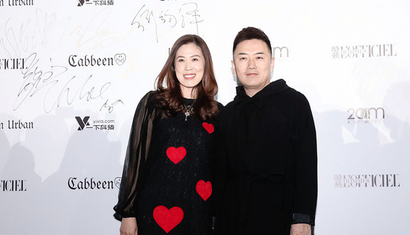 她曾是羽毛球天才两夺奥运冠军 为嫁豪门抛弃初恋队友