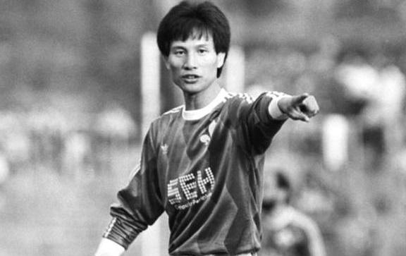 中国足球知名前锋!郝大炮只能排第3,第1并列世