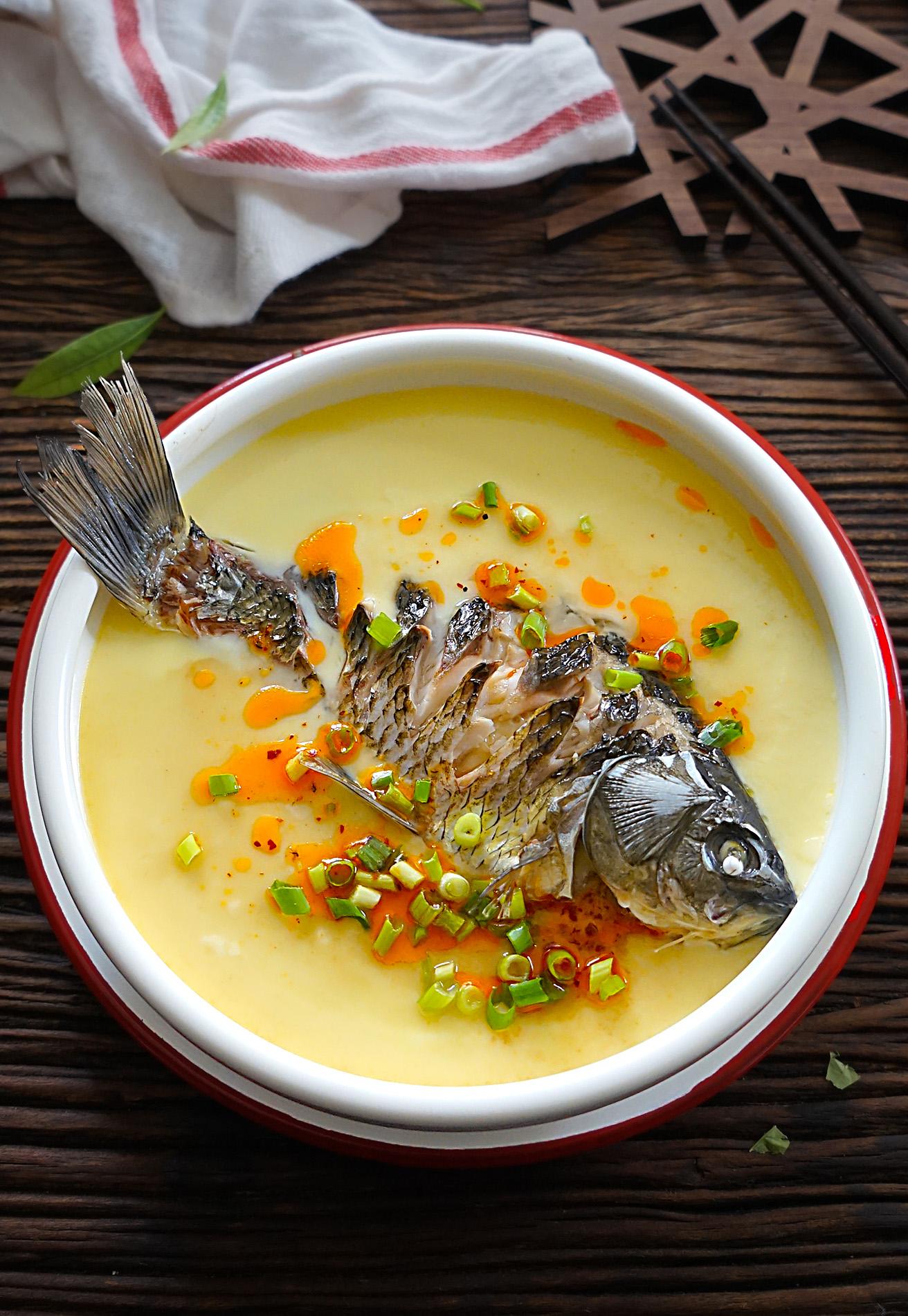 为什么炖的蛋羹不水嫩,还有蜂窝?来看看几个步骤就全懂了