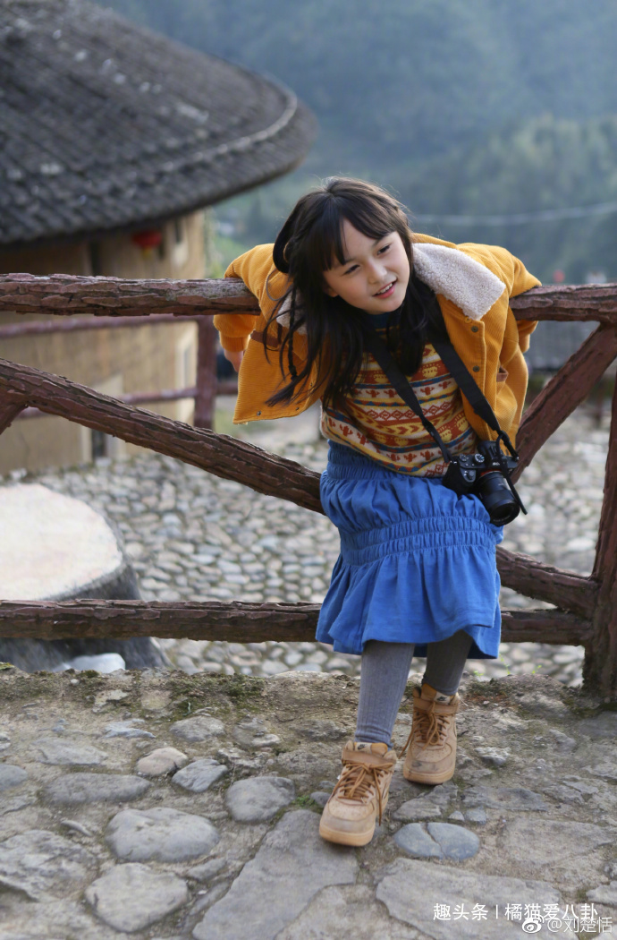 今10岁婴儿肥不见五官长开,在圈中站稳脚跟|芈月传|刘楚恬|婴儿_新浪