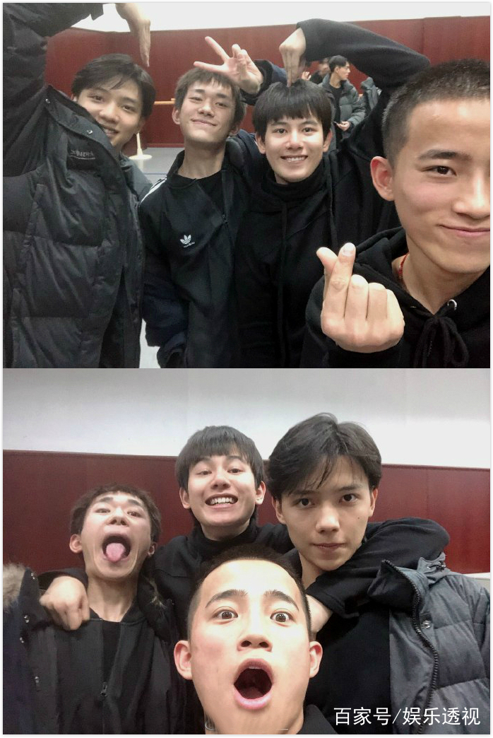 期末考试后易烊千玺与同班同学拍合照千玺素颜出镜颜值变化大