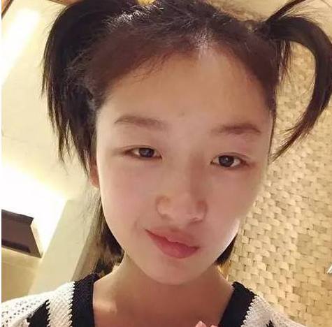 9大明星自拍丑照,图一被投诉,图三外星人,图六恐怖,图九性感