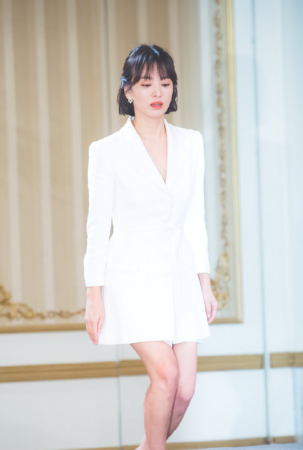 宋慧乔新剧里发型真漂亮!一款波波头减龄提气质,37岁嫩回20岁