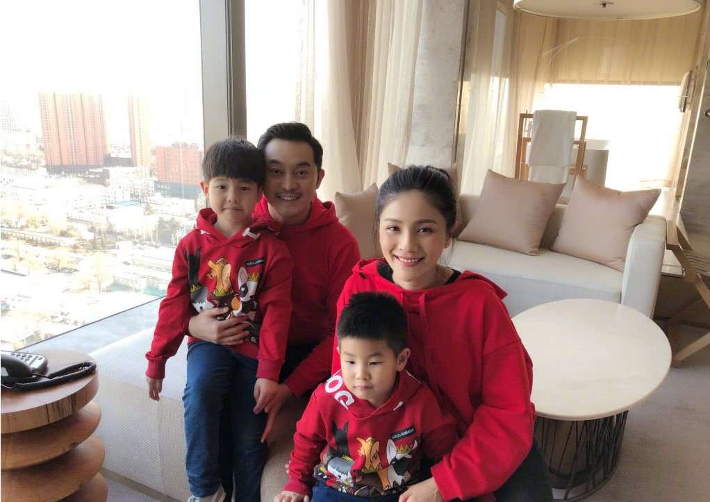 明星全家福邓超家搞怪陆毅家都是大长腿最后一张颜值最高