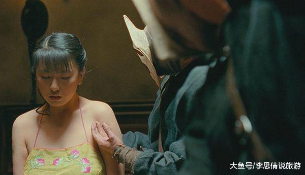 凭借这个部位大概30秒的镜头姜文将她捧红全国如今却无戏拍