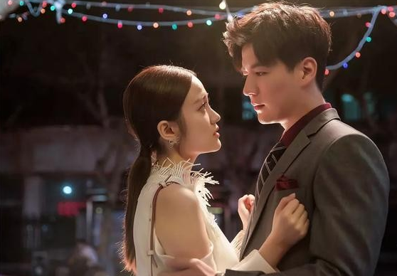 《只为遇见你》剧情跌宕起伏,男女主角颜值护航,播出后遭热追