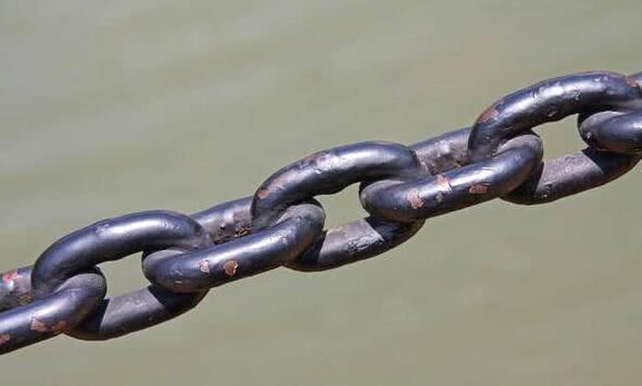 矿石内发现一条200万年前铁链,含有特殊物质,专家困惑几十年