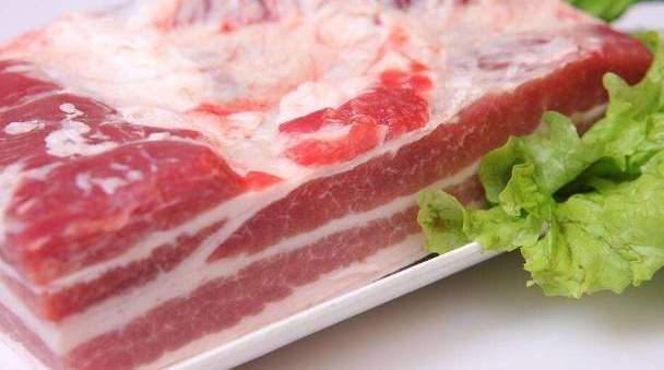 做脆皮烤肉,不要只刷蜂蜜,多加“这2味”,皮脆肉嫩,秒变大厨!|脆皮|烤肉|大厨_新浪新闻