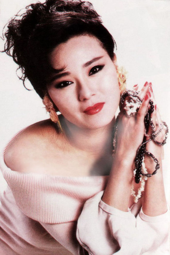 年轻时红过刘晓庆,身价上亿,今60岁获小19岁男友独宠|魏秋桦|刘晓庆