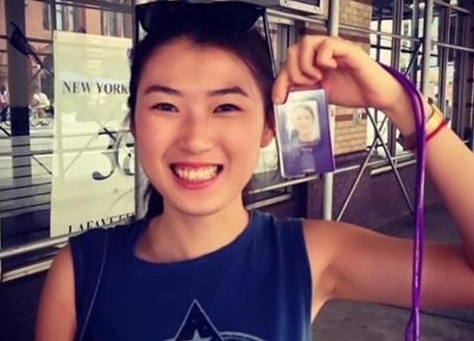 希望未来冯思羽也能够像冯小刚一样在影坛做出一番事业.