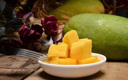 吃完芒果脸上痒这些紧急措施一定要做