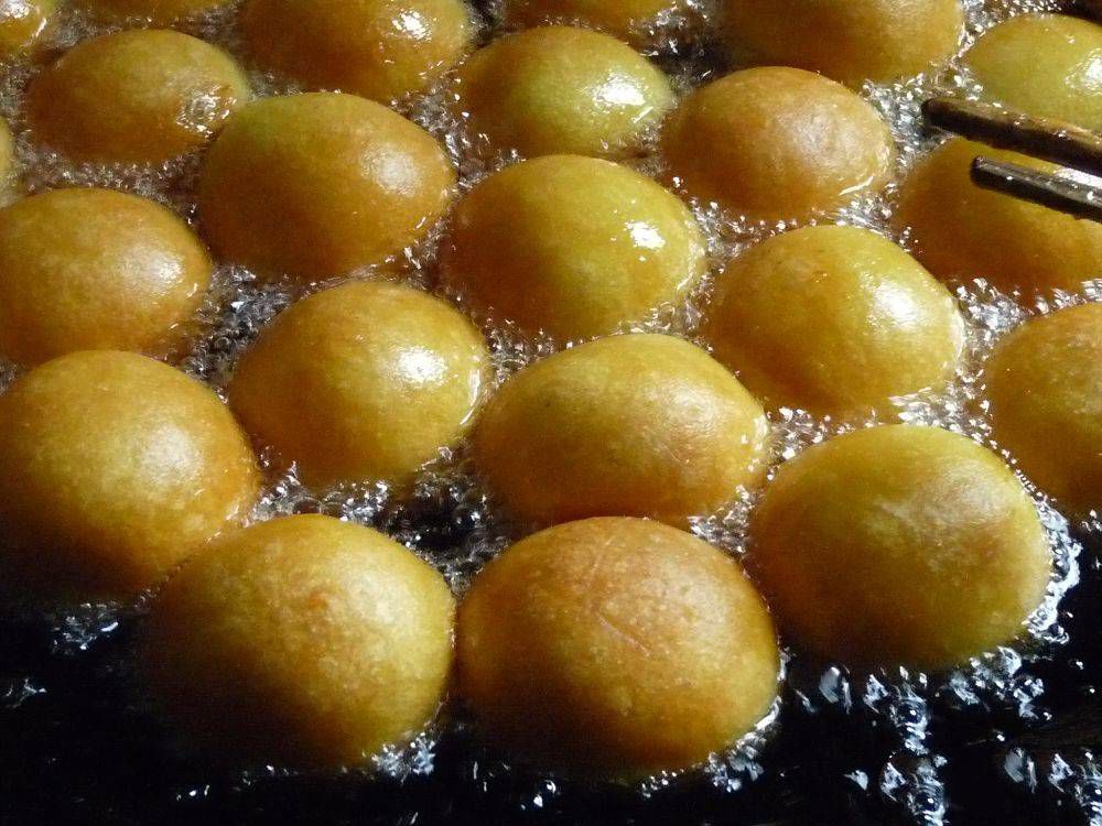 2分钟教会你做客家炸鱼丸,做法超简单,又香又嫩,比买的还好吃