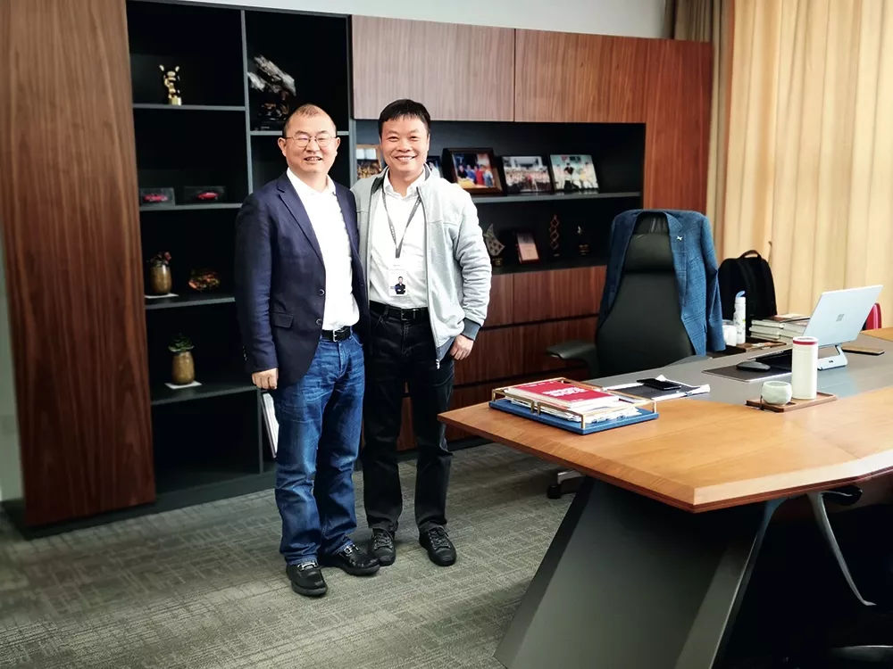 何小鹏我是不慌的