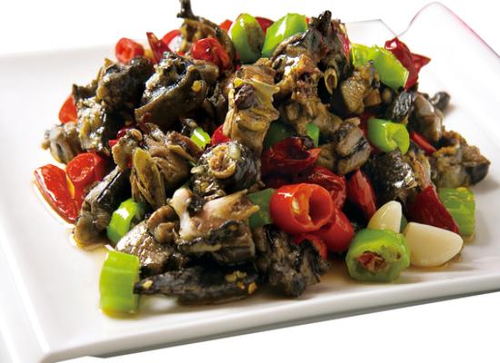 虾酱炒乌鸡肉和板栗烧乌鸡这样做