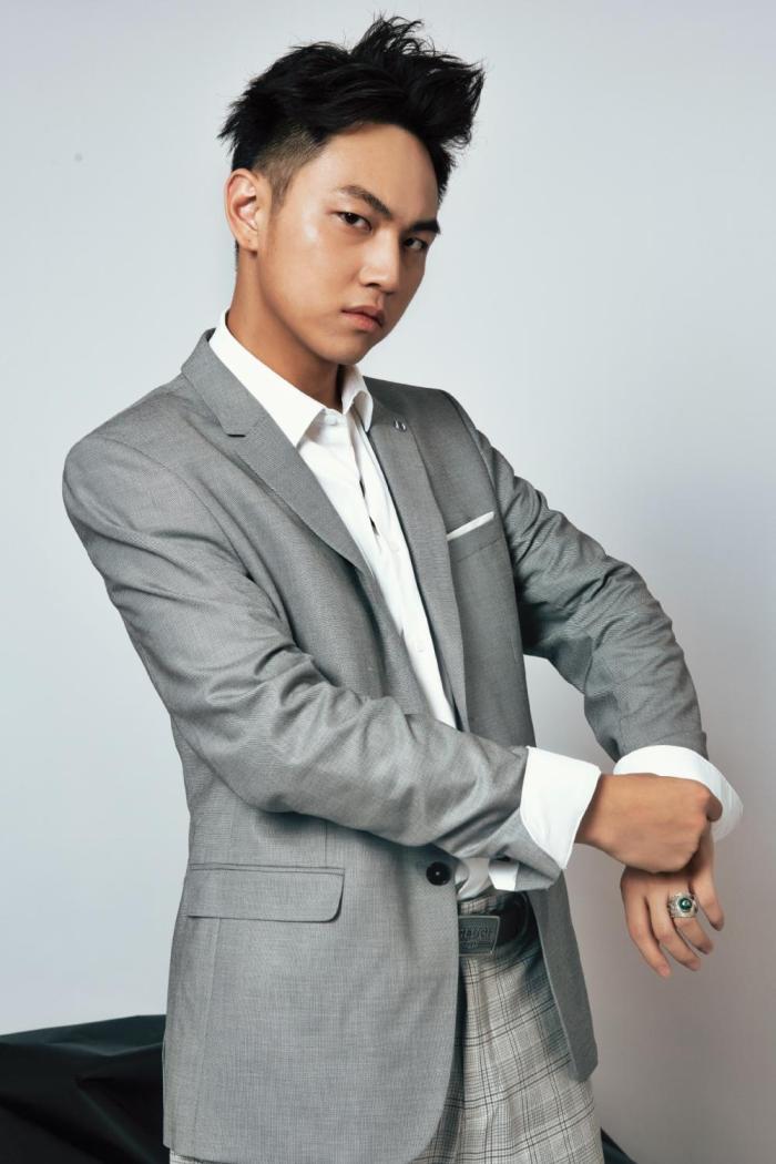 靠实力火不了只能靠碰瓷的3bangz,这次又碰瓷起了易烊千玺!