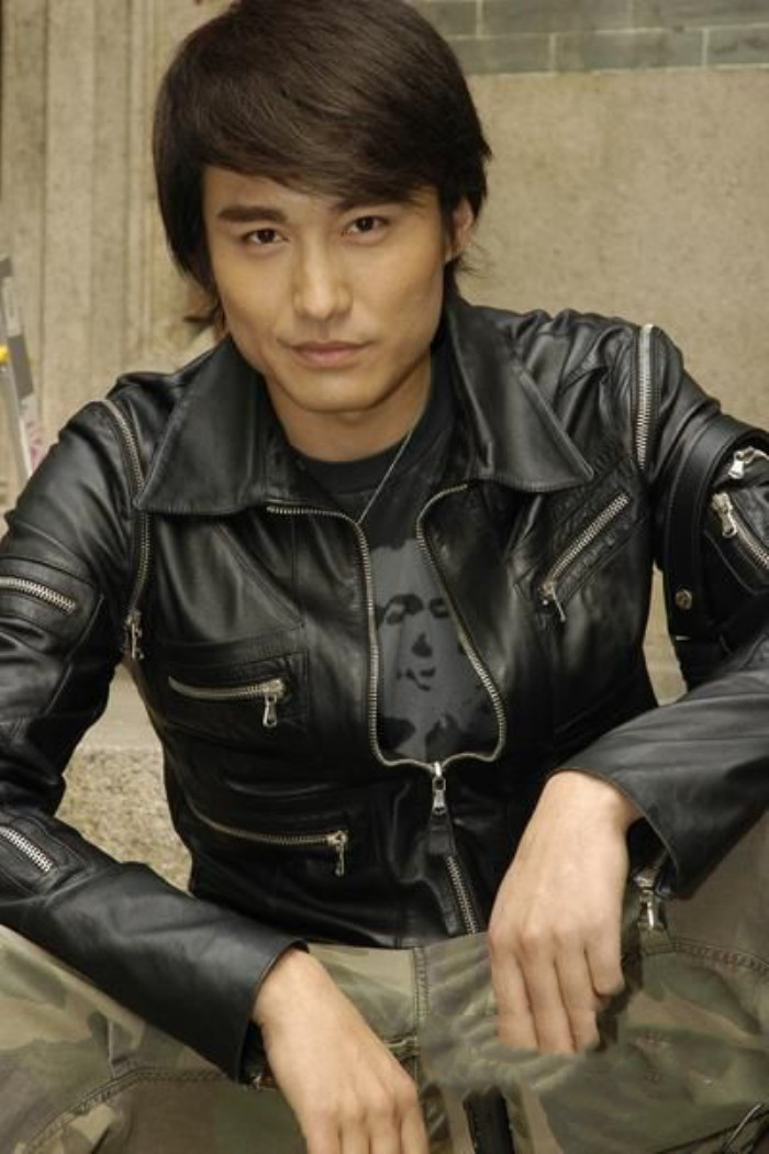 48岁胡兵近照,一直单身的他一直在等另一个她,她却已削发为尼