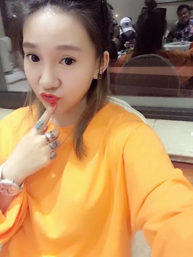 快手4大美女富豪:个个身价过亿