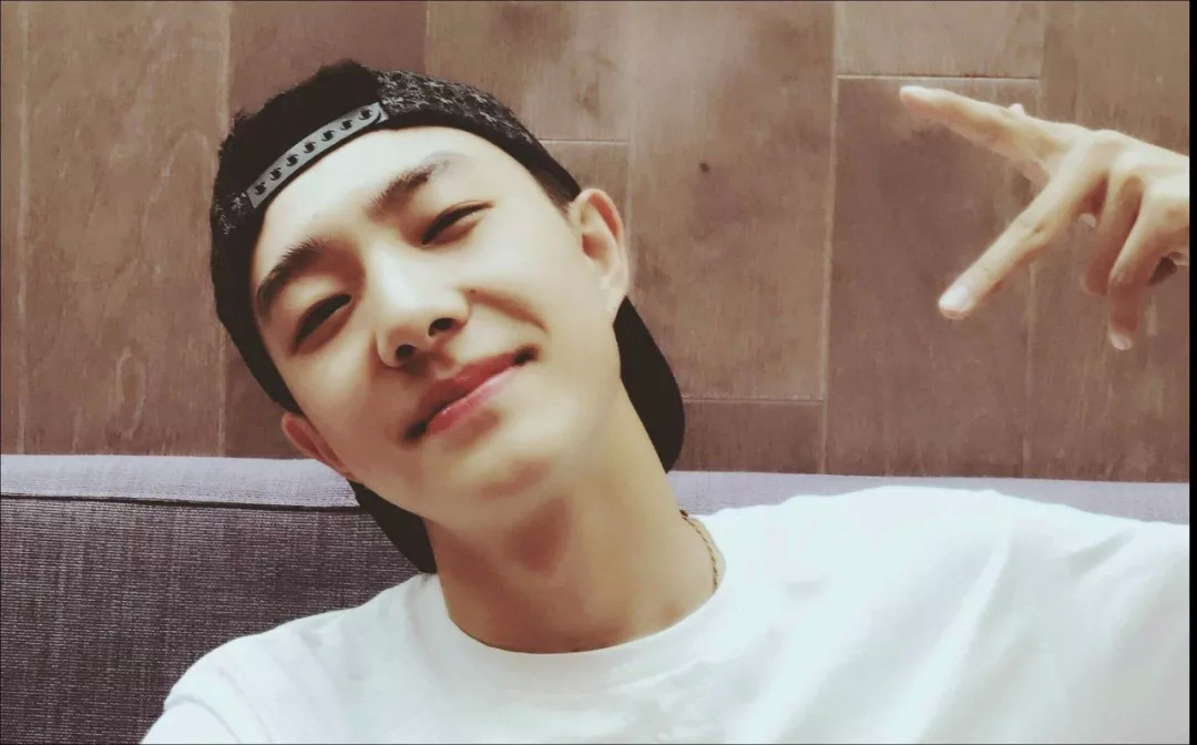 张欣尧还算好的,与他属于同一时代的boogie93等曾红极一时的抖音网红