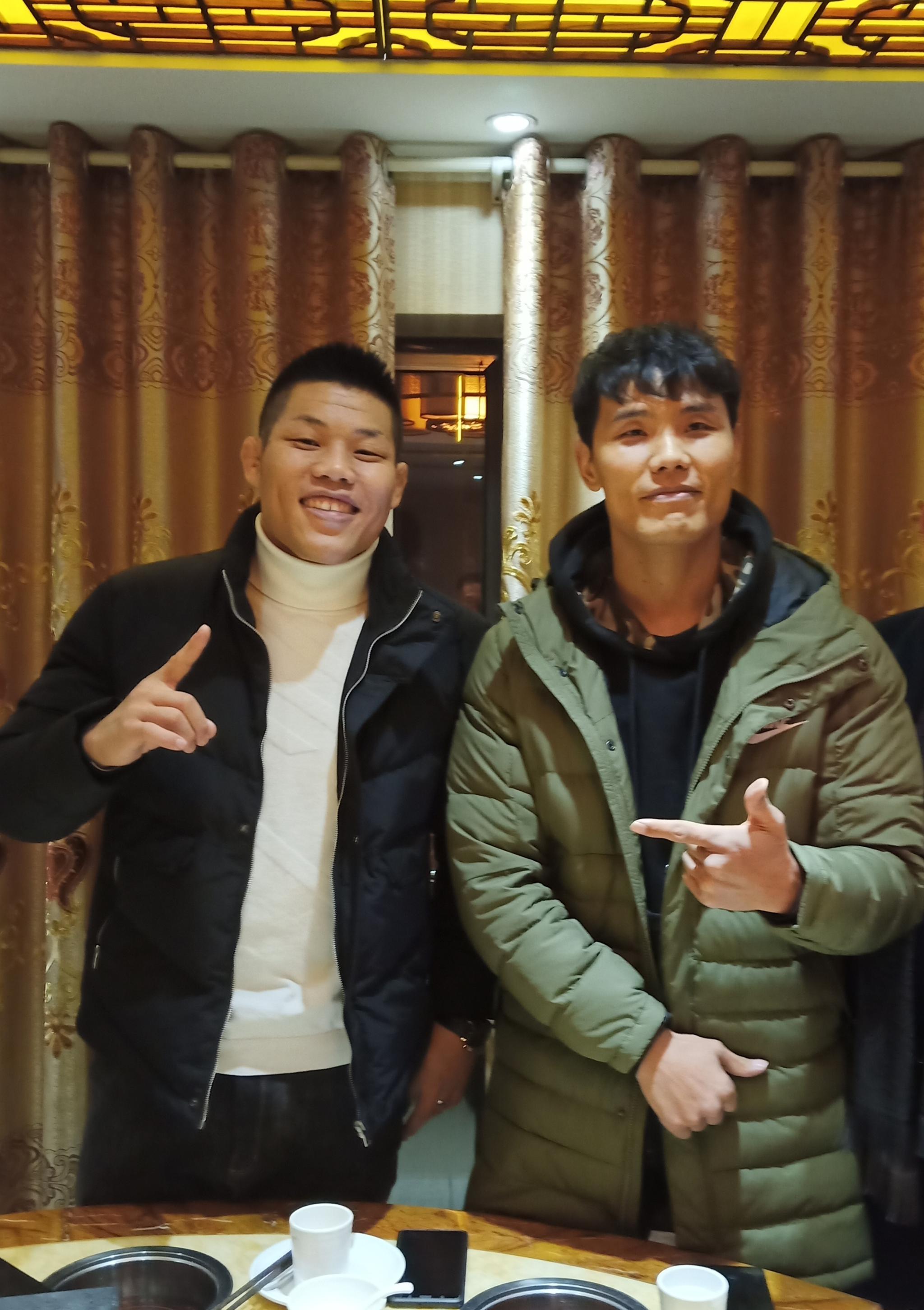 昨晚突发:方便和李景亮在安徽擂台上相遇,气氛紧张一度对峙