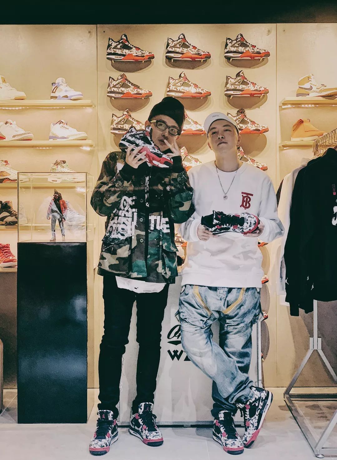 jony j的鞋店铺okay wzk开业了带你一探究竟|店铺|说唱|涂鸦_新浪新闻