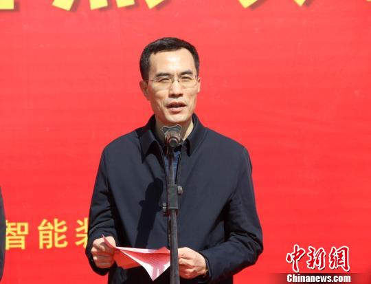 王鹏)6日,河北衡水市高新区管委会主任姚幸福在该区举行的2019年重点