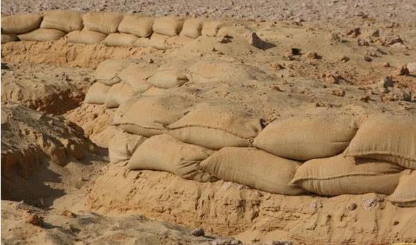 战场上士兵前面堆上沙袋真的能挡住子弹吗这里告诉你答案