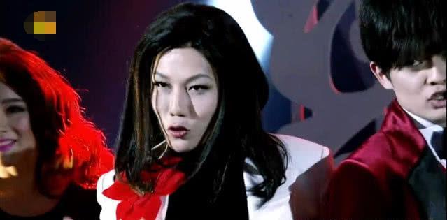 百变大咖秀谈莉娜模仿金泫雅谁注意乱入的刘维女装太惊艳