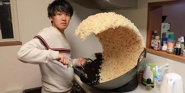 两位小伙拍的做饭照片,在网上走红,网友们开始各种"恶搞"