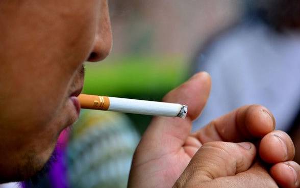 刷牙时水里放一物!30年口臭全去光光!